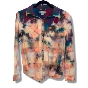 UPCYCLED FLANNEL. HAND DYED BLEACHED FLANNEL. REWORKED FLANNEL. ONE OF A KIND.